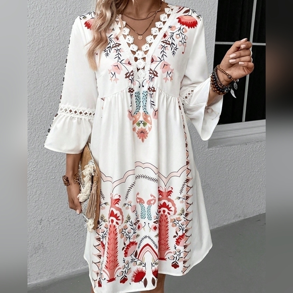 COPY - Floral Print Guipure Lace Insert Flare Sleeve Dress - Picture 3 of 4
